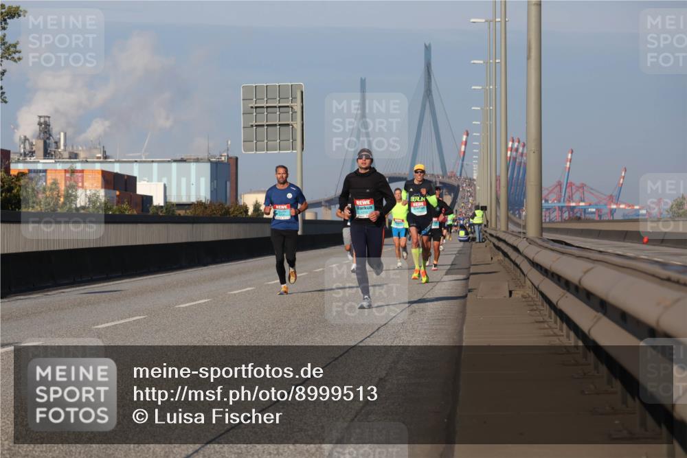 03.10.2025 - Köhlbrandbrückenlauf Luisa Fischer http://msf.ph/oto/8999513 03.10.2025 10:41:11 Position 3  meine-sportfotos.de