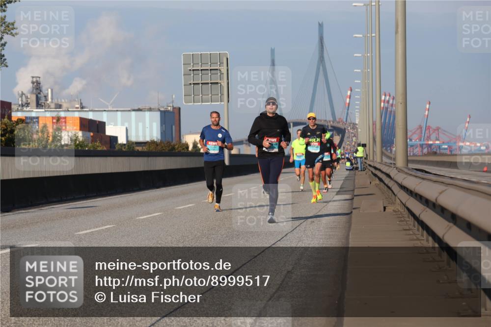 03.10.2025 - Köhlbrandbrückenlauf Luisa Fischer http://msf.ph/oto/8999517 03.10.2025 10:41:11 Position 3  meine-sportfotos.de