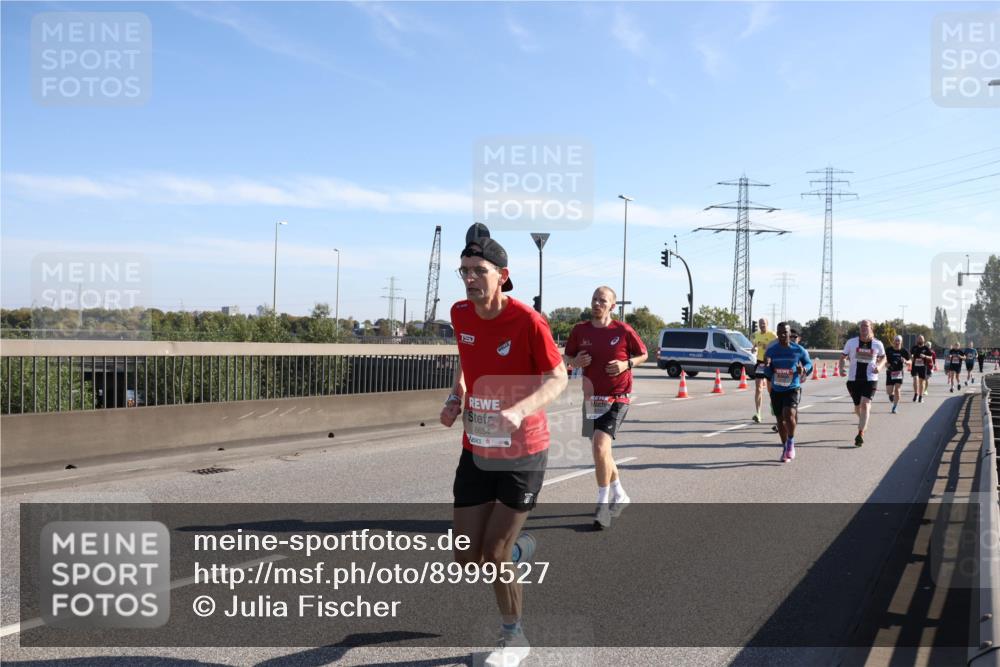 03.10.2025 - Köhlbrandbrückenlauf Julia Fischer http://msf.ph/oto/8999527 03.10.2025 12:12:55 Position 3 6654 meine-sportfotos.de