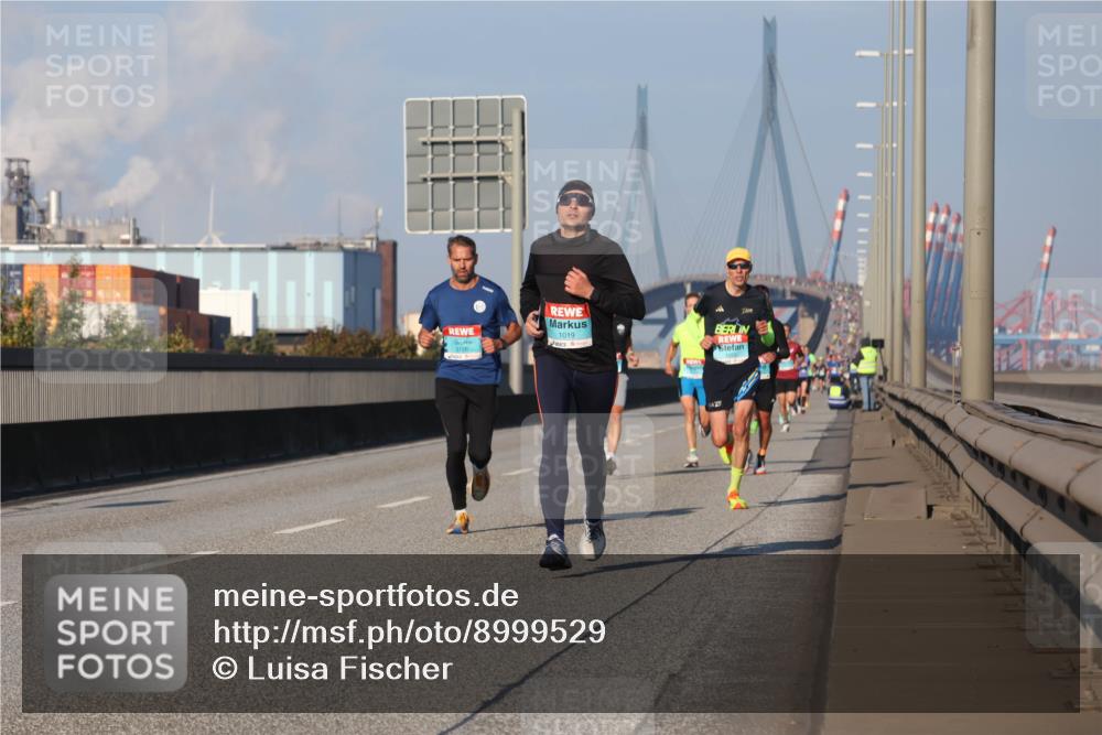 03.10.2025 - Köhlbrandbrückenlauf Luisa Fischer http://msf.ph/oto/8999529 03.10.2025 10:41:12 Position 3 3756, 1019, 123 meine-sportfotos.de