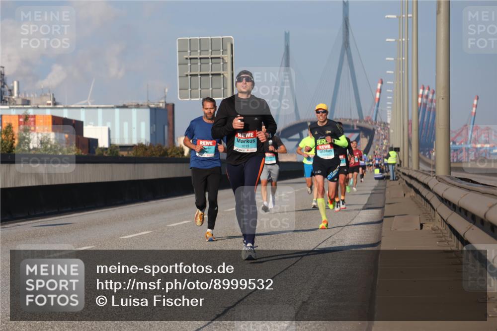03.10.2025 - Köhlbrandbrückenlauf Luisa Fischer http://msf.ph/oto/8999532 03.10.2025 10:41:12 Position 3 1019 meine-sportfotos.de