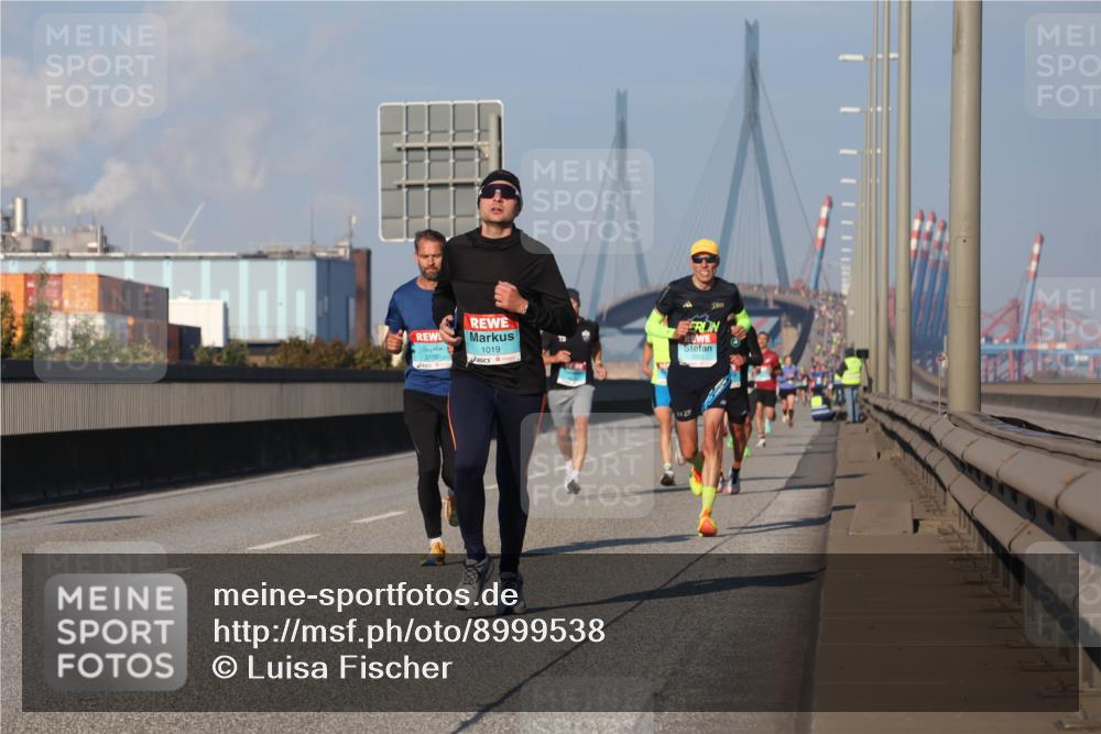 03.10.2025 - Köhlbrandbrückenlauf Luisa Fischer http://msf.ph/oto/8999538 03.10.2025 10:41:13 Position 3 3756, 1019, 24 meine-sportfotos.de