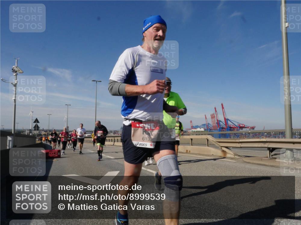 03.10.2025 - Köhlbrandbrückenlauf Matties Gatica Varas http://msf.ph/oto/8999539 03.10.2025 12:52:26 Position 2 6132 meine-sportfotos.de