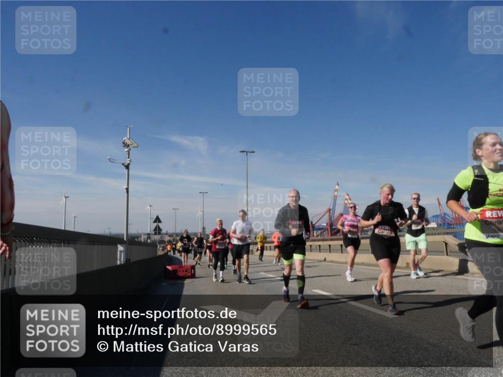 03.10.2025 - Köhlbrandbrückenlauf Matties Gatica Varas http://msf.ph/oto/8999565 03.10.2025 12:52:28 Position 2 592 meine-sportfotos.de
