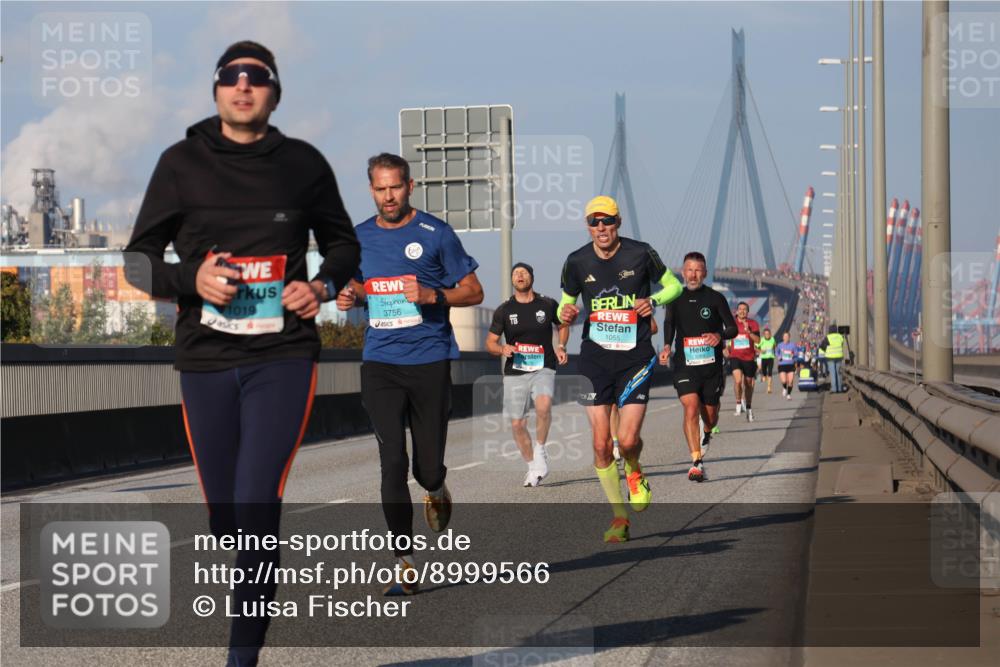 03.10.2025 - Köhlbrandbrückenlauf Luisa Fischer http://msf.ph/oto/8999566 03.10.2025 10:41:15 Position 3 1019, 3756, 1055 meine-sportfotos.de