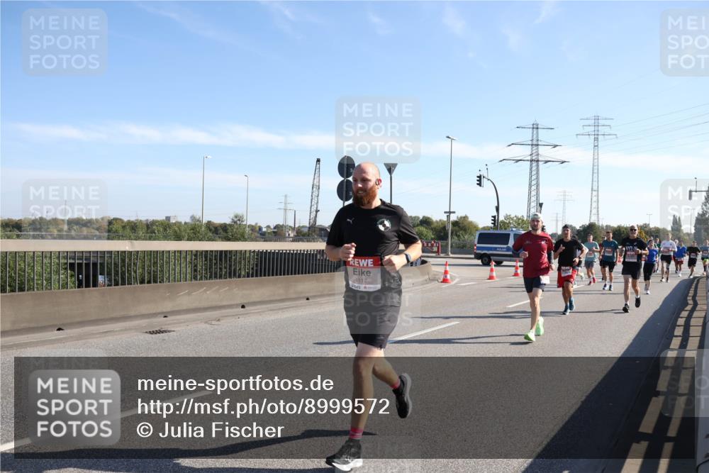 03.10.2025 - Köhlbrandbrückenlauf Julia Fischer http://msf.ph/oto/8999572 03.10.2025 12:13:01 Position 3 4117 meine-sportfotos.de