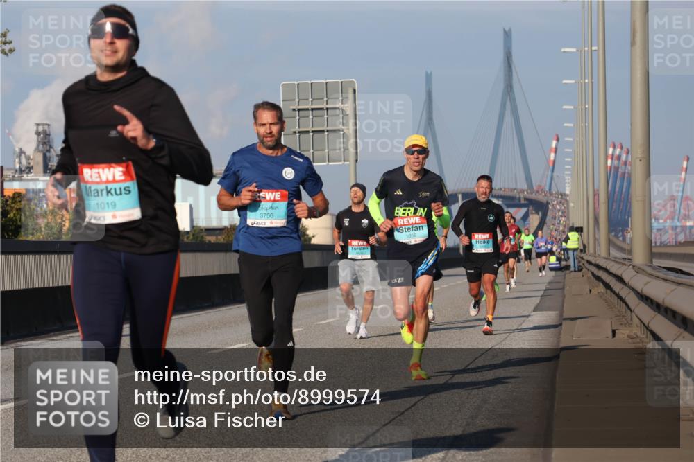 03.10.2025 - Köhlbrandbrückenlauf Luisa Fischer http://msf.ph/oto/8999574 03.10.2025 10:41:15 Position 3 1019, 3756, 1055, 24 meine-sportfotos.de