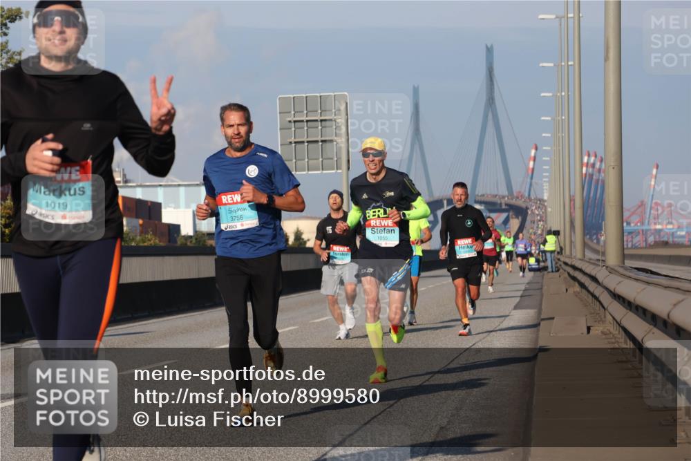 03.10.2025 - Köhlbrandbrückenlauf Luisa Fischer http://msf.ph/oto/8999580 03.10.2025 10:41:15 Position 3 1019, 3756, 1055 meine-sportfotos.de