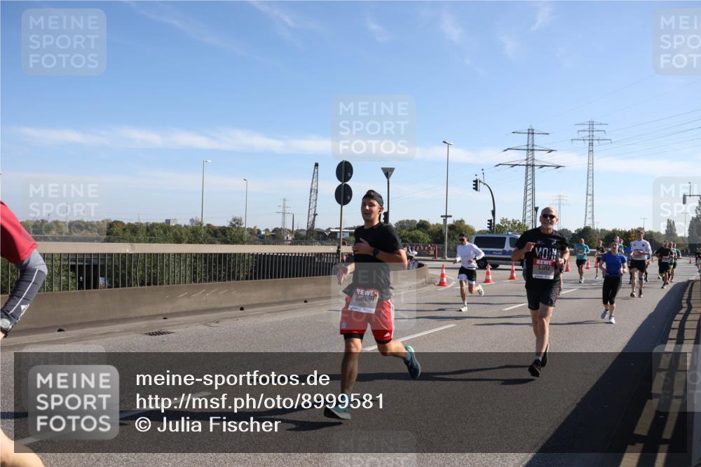 03.10.2025 - Köhlbrandbrückenlauf Julia Fischer http://msf.ph/oto/8999581 03.10.2025 12:13:03 Position 3  meine-sportfotos.de