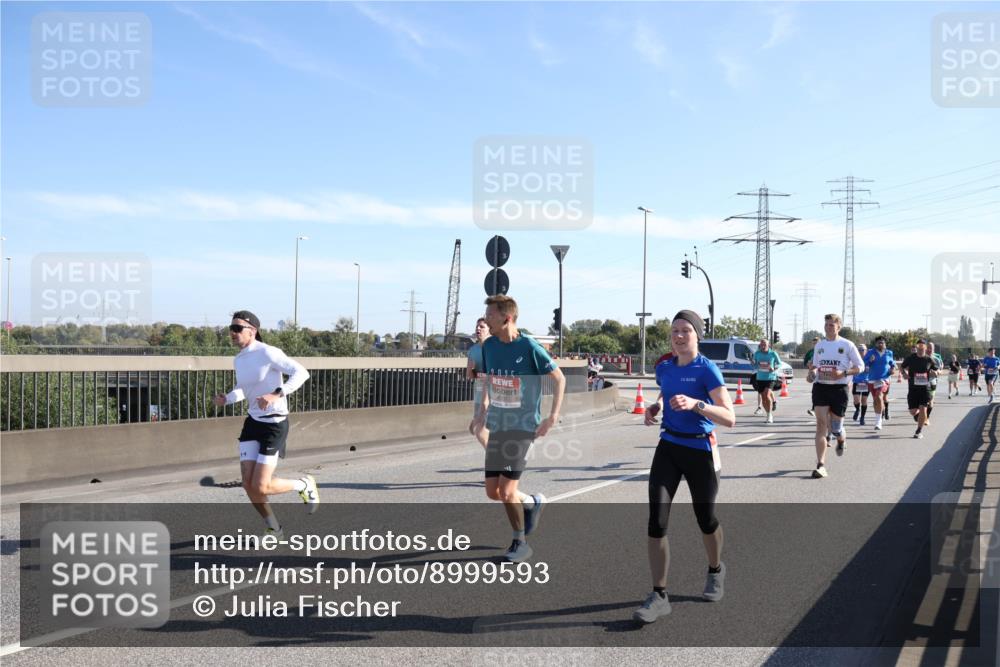 03.10.2025 - Köhlbrandbrückenlauf Julia Fischer http://msf.ph/oto/8999593 03.10.2025 12:13:06 Position 3 2025, 4137 meine-sportfotos.de