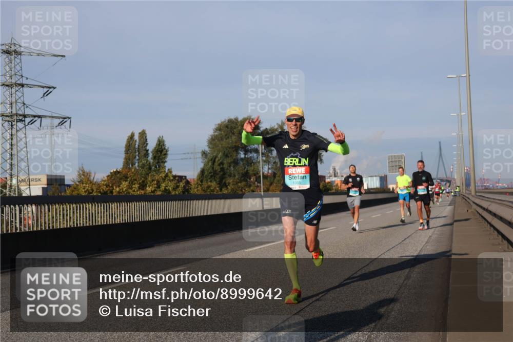 03.10.2025 - Köhlbrandbrückenlauf Luisa Fischer http://msf.ph/oto/8999642 03.10.2025 10:41:19 Position 3 1055, 26, 22 meine-sportfotos.de