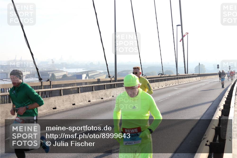 03.10.2025 - Köhlbrandbrückenlauf Julia Fischer http://msf.ph/oto/8999643 03.10.2025 09:18:12 Position 1 1187, 3460 meine-sportfotos.de