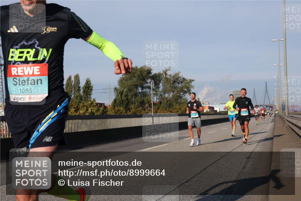 03.10.2025 - Köhlbrandbrückenlauf Luisa Fischer http://msf.ph/oto/8999664 03.10.2025 10:41:20 Position 3 50, 1055 meine-sportfotos.de