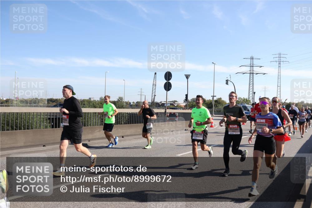 03.10.2025 - Köhlbrandbrückenlauf Julia Fischer http://msf.ph/oto/8999672 03.10.2025 12:13:19 Position 3  meine-sportfotos.de
