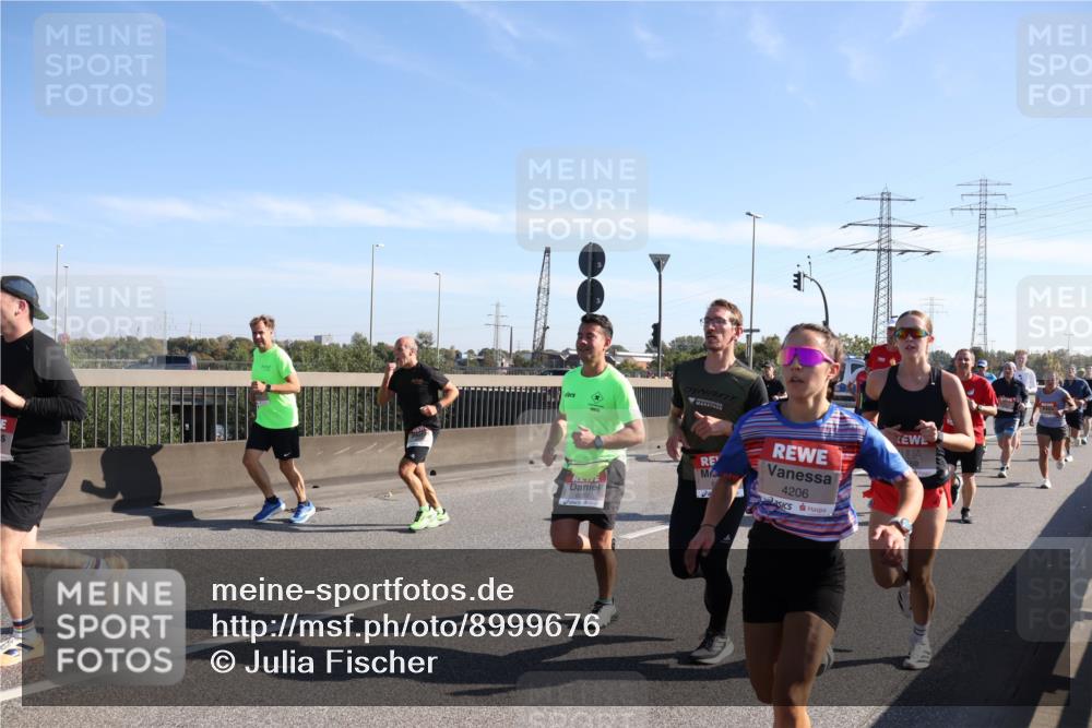 03.10.2025 - Köhlbrandbrückenlauf Julia Fischer http://msf.ph/oto/8999676 03.10.2025 12:13:19 Position 3 1, 4206 meine-sportfotos.de