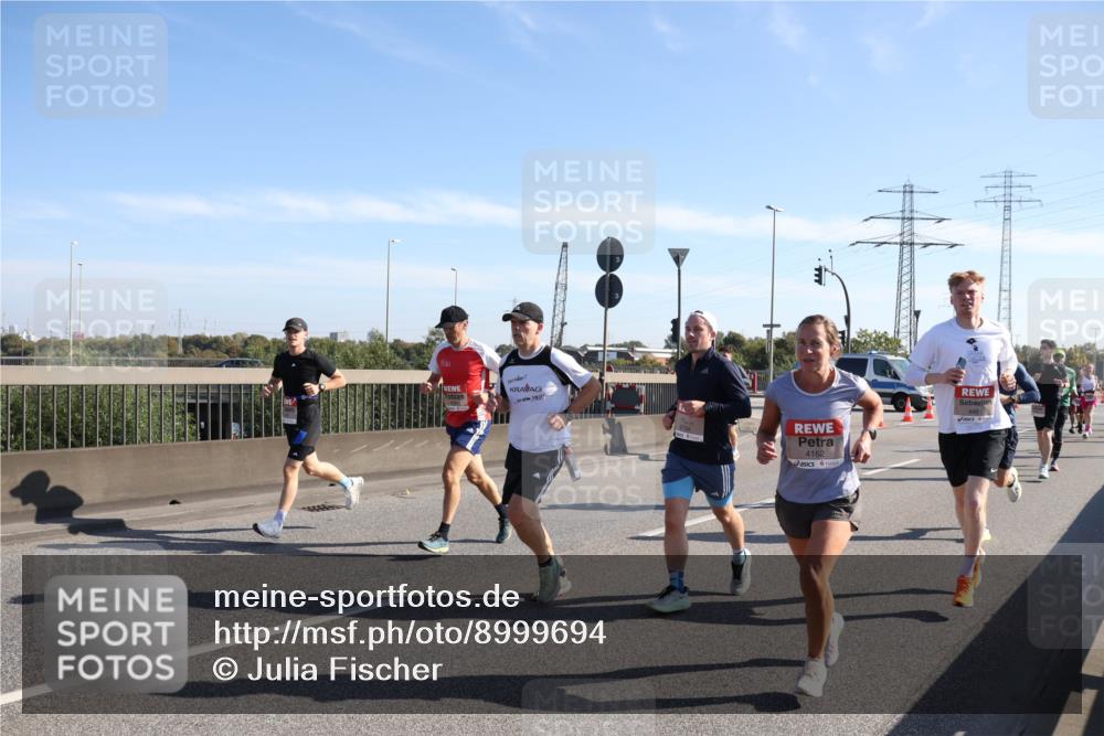 03.10.2025 - Köhlbrandbrückenlauf Julia Fischer http://msf.ph/oto/8999694 03.10.2025 12:13:22 Position 3 6754, 4162, 4491 meine-sportfotos.de