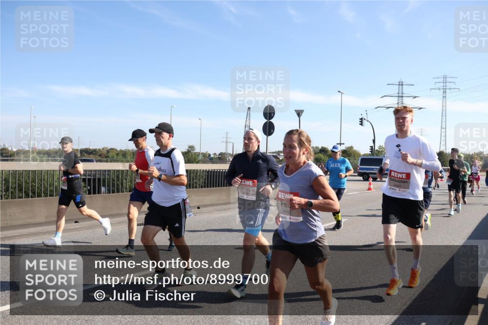 03.10.2025 - Köhlbrandbrückenlauf Julia Fischer http://msf.ph/oto/8999700 03.10.2025 12:13:23 Position 3 6754, 4162, 4491 meine-sportfotos.de