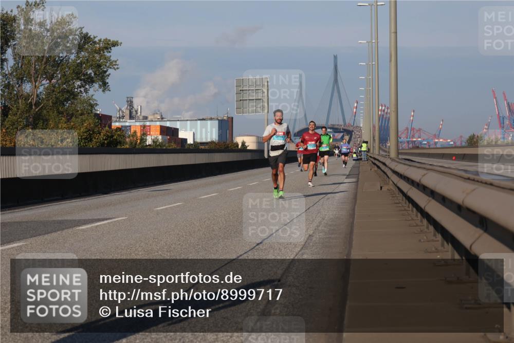 03.10.2025 - Köhlbrandbrückenlauf Luisa Fischer http://msf.ph/oto/8999717 03.10.2025 10:41:23 Position 3  meine-sportfotos.de