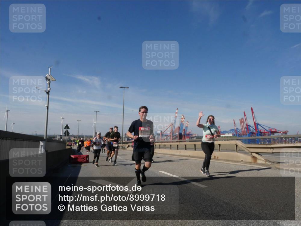 03.10.2025 - Köhlbrandbrückenlauf Matties Gatica Varas http://msf.ph/oto/8999718 03.10.2025 12:52:40 Position 2  meine-sportfotos.de