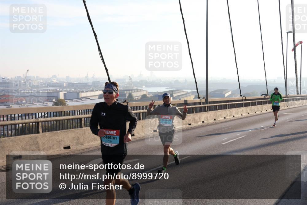 03.10.2025 - Köhlbrandbrückenlauf Julia Fischer http://msf.ph/oto/8999720 03.10.2025 09:18:43 Position 1 1034, 1007 meine-sportfotos.de