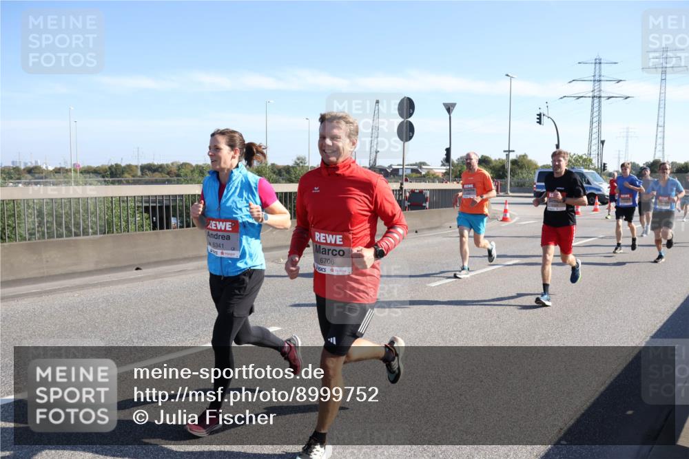 03.10.2025 - Köhlbrandbrückenlauf Julia Fischer http://msf.ph/oto/8999752 03.10.2025 12:13:32 Position 3 6341, 6706 meine-sportfotos.de