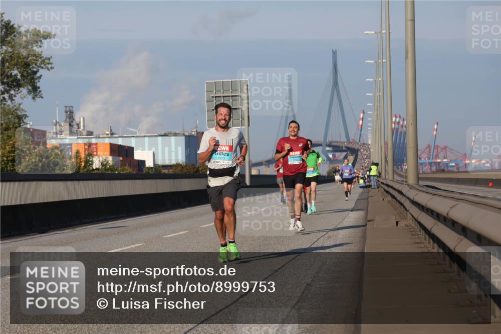 03.10.2025 - Köhlbrandbrückenlauf Luisa Fischer http://msf.ph/oto/8999753 03.10.2025 10:41:25 Position 3 2933 meine-sportfotos.de