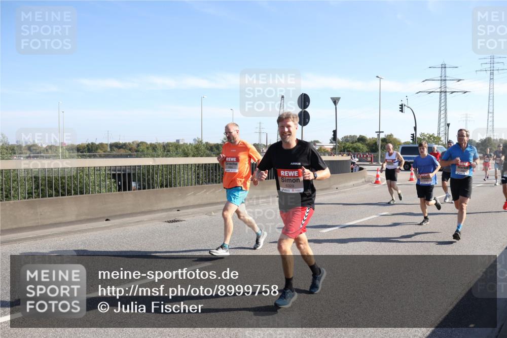 03.10.2025 - Köhlbrandbrückenlauf Julia Fischer http://msf.ph/oto/8999758 03.10.2025 12:13:33 Position 3 6329 meine-sportfotos.de