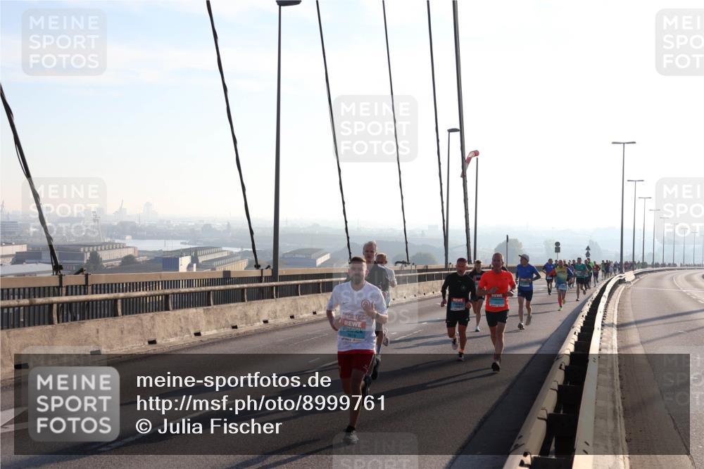 03.10.2025 - Köhlbrandbrückenlauf Julia Fischer http://msf.ph/oto/8999761 03.10.2025 09:18:53 Position 1 2015 meine-sportfotos.de
