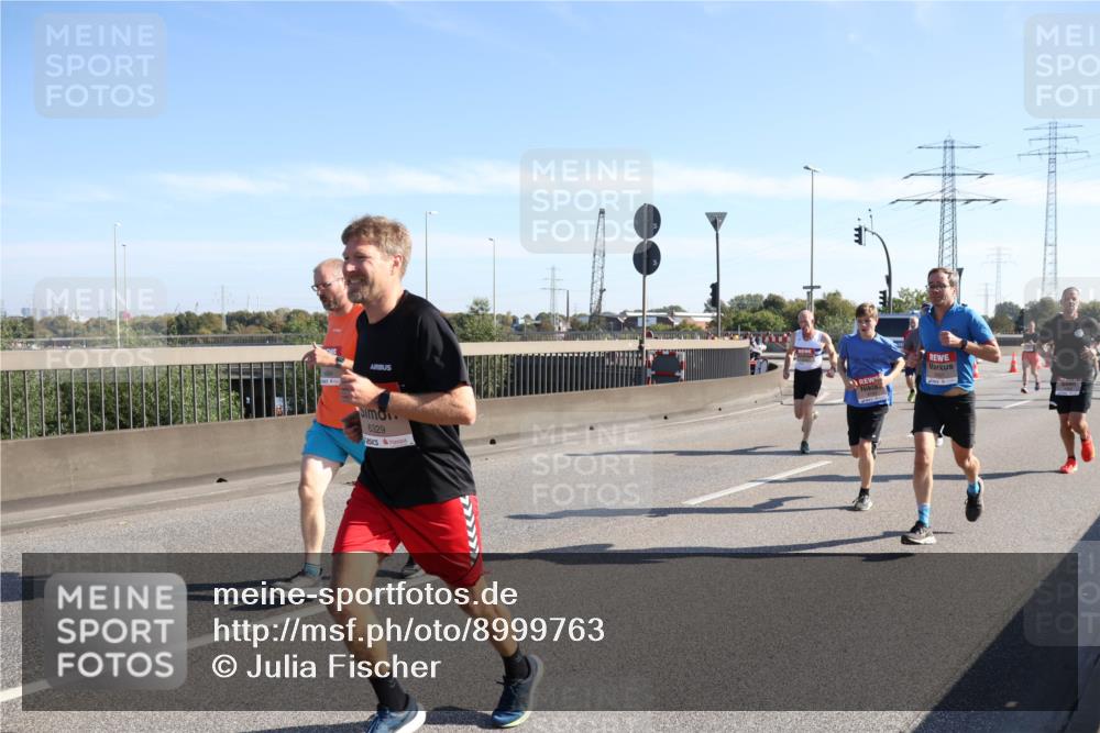 03.10.2025 - Köhlbrandbrückenlauf Julia Fischer http://msf.ph/oto/8999763 03.10.2025 12:13:34 Position 3 6329 meine-sportfotos.de