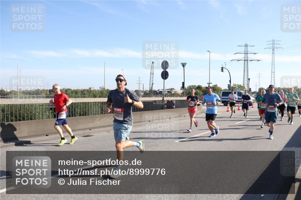 03.10.2025 - Köhlbrandbrückenlauf Julia Fischer http://msf.ph/oto/8999776 03.10.2025 12:13:38 Position 3  meine-sportfotos.de