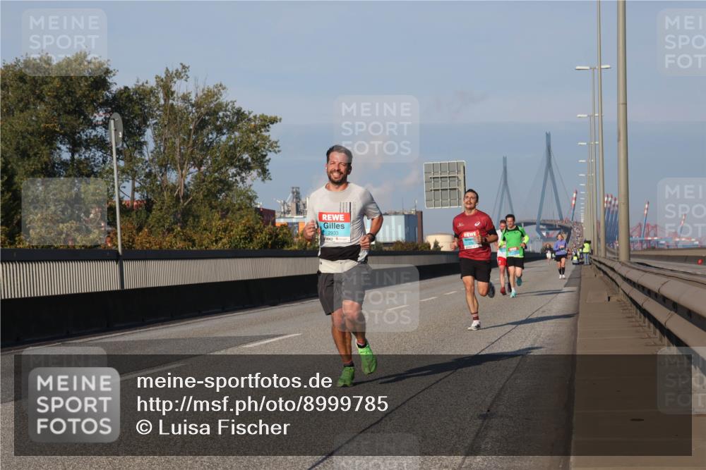 03.10.2025 - Köhlbrandbrückenlauf Luisa Fischer http://msf.ph/oto/8999785 03.10.2025 10:41:27 Position 3 2933 meine-sportfotos.de