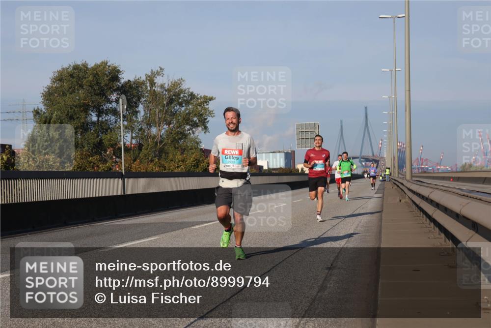 03.10.2025 - Köhlbrandbrückenlauf Luisa Fischer http://msf.ph/oto/8999794 03.10.2025 10:41:28 Position 3 2933 meine-sportfotos.de