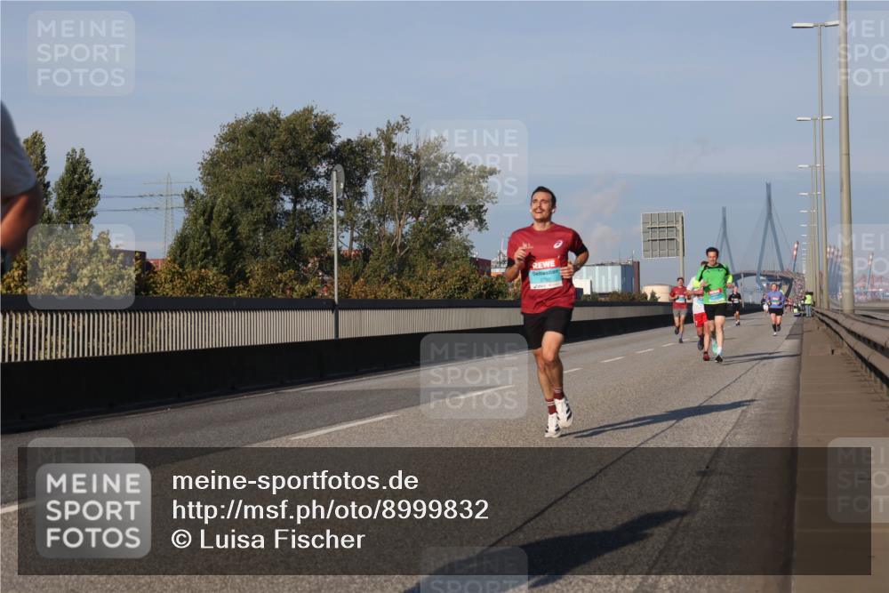 03.10.2025 - Köhlbrandbrückenlauf Luisa Fischer http://msf.ph/oto/8999832 03.10.2025 10:41:30 Position 3  meine-sportfotos.de