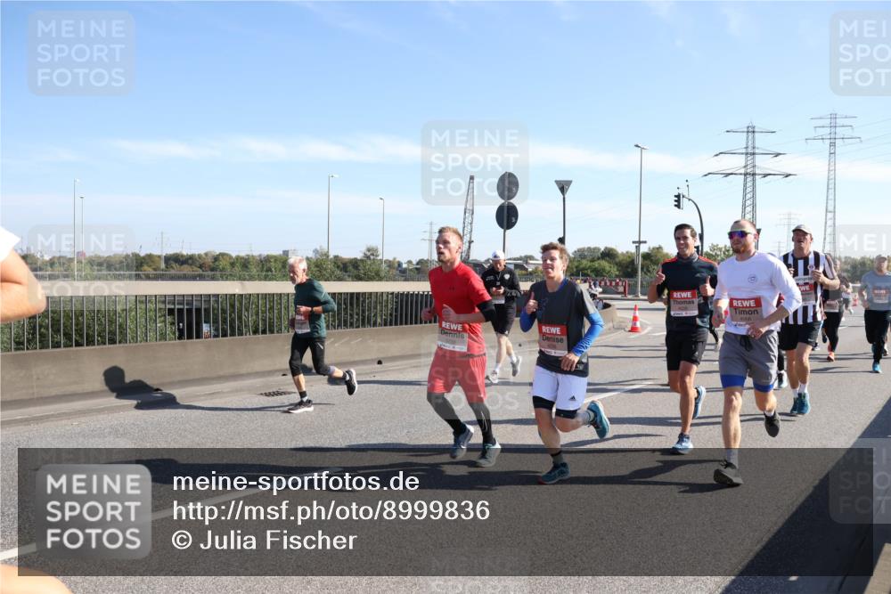 03.10.2025 - Köhlbrandbrückenlauf Julia Fischer http://msf.ph/oto/8999836 03.10.2025 12:13:46 Position 3  meine-sportfotos.de