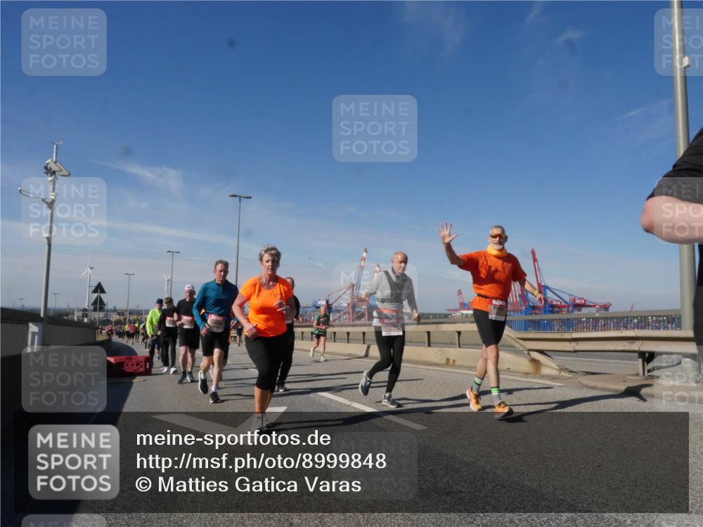 03.10.2025 - Köhlbrandbrückenlauf Matties Gatica Varas http://msf.ph/oto/8999848 03.10.2025 12:52:50 Position 2  meine-sportfotos.de