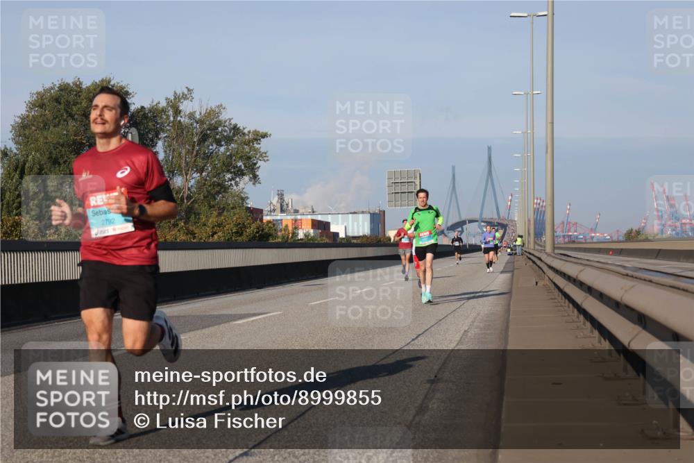 03.10.2025 - Köhlbrandbrückenlauf Luisa Fischer http://msf.ph/oto/8999855 03.10.2025 10:41:31 Position 3 2792 meine-sportfotos.de