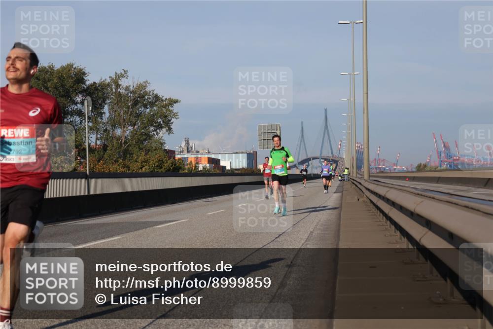 03.10.2025 - Köhlbrandbrückenlauf Luisa Fischer http://msf.ph/oto/8999859 03.10.2025 10:41:31 Position 3 2792 meine-sportfotos.de