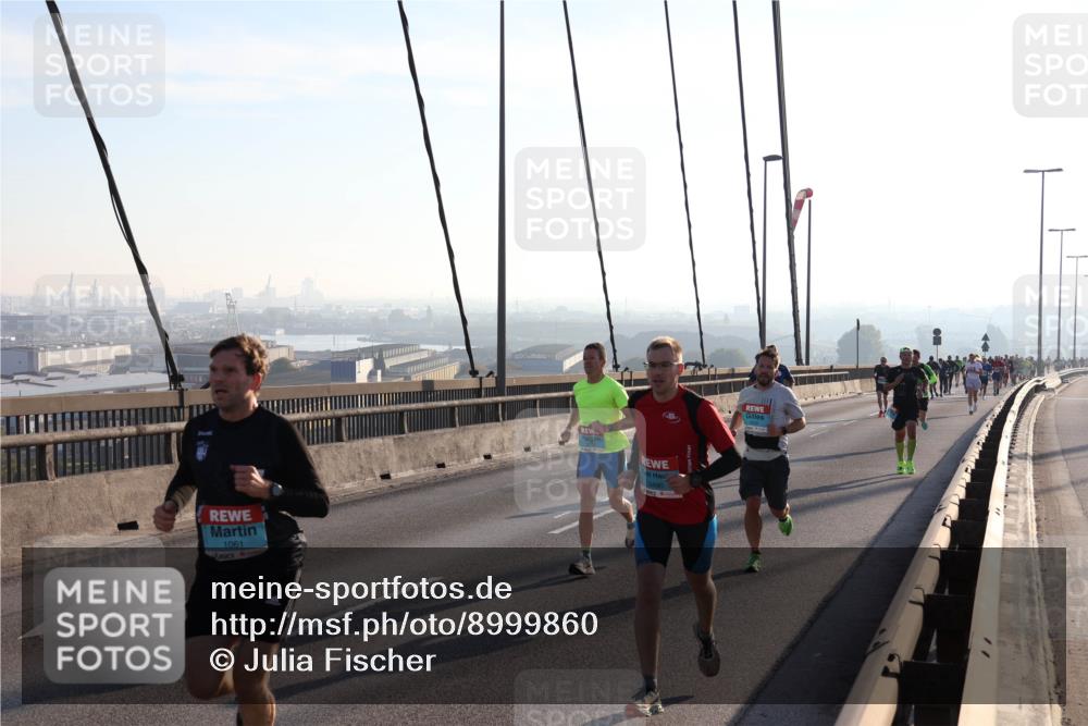 03.10.2025 - Köhlbrandbrückenlauf Julia Fischer http://msf.ph/oto/8999860 03.10.2025 09:19:10 Position 1 1061, 3490 meine-sportfotos.de