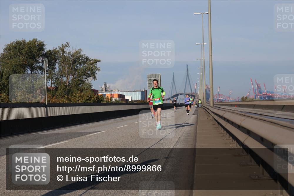 03.10.2025 - Köhlbrandbrückenlauf Luisa Fischer http://msf.ph/oto/8999866 03.10.2025 10:41:32 Position 3  meine-sportfotos.de