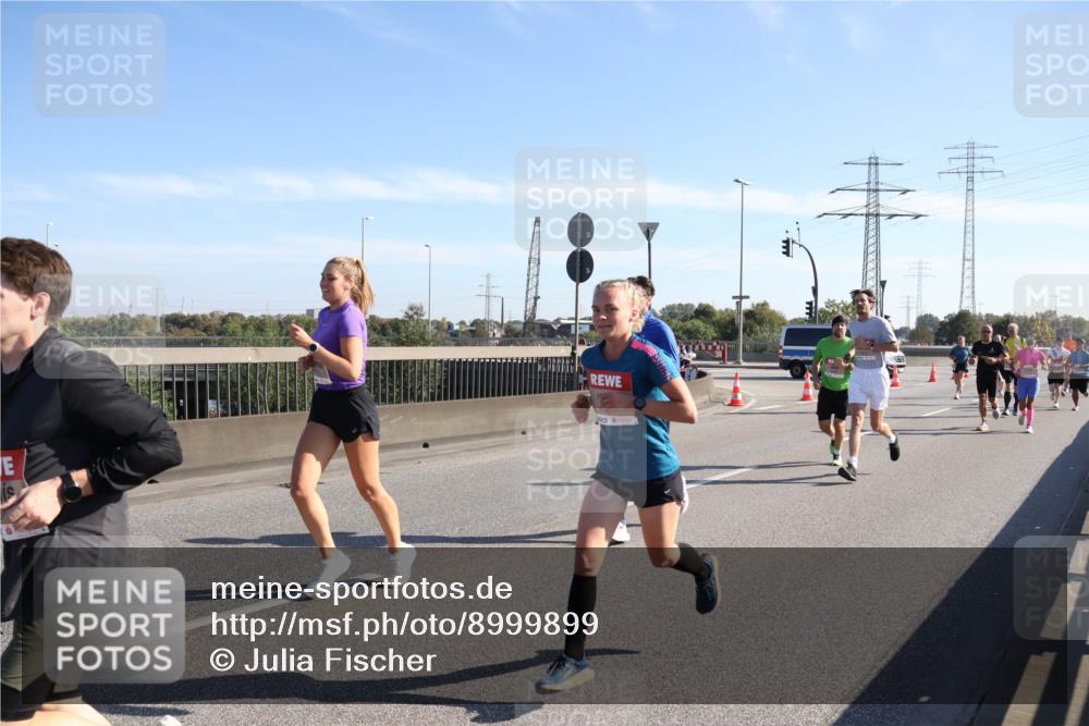 03.10.2025 - Köhlbrandbrückenlauf Julia Fischer http://msf.ph/oto/8999899 03.10.2025 12:13:56 Position 3  meine-sportfotos.de
