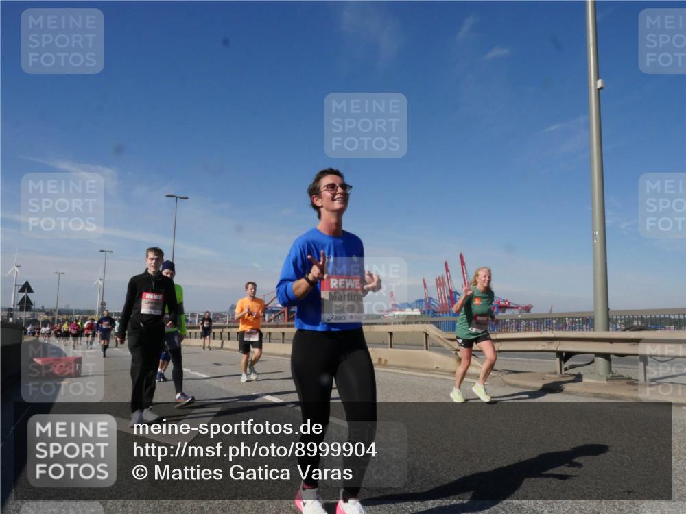 03.10.2025 - Köhlbrandbrückenlauf Matties Gatica Varas http://msf.ph/oto/8999904 03.10.2025 12:52:55 Position 2 5573 meine-sportfotos.de