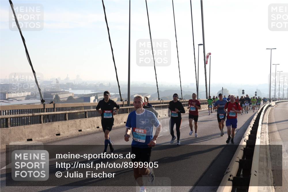 03.10.2025 - Köhlbrandbrückenlauf Julia Fischer http://msf.ph/oto/8999905 03.10.2025 09:19:26 Position 1 3078 meine-sportfotos.de