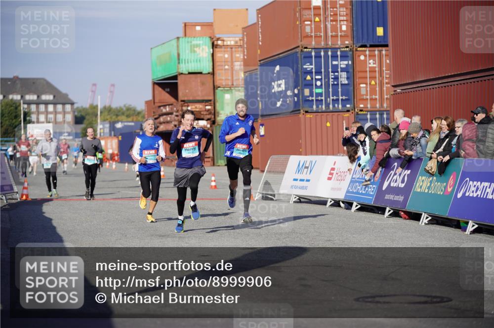 03.10.2025 - Köhlbrandbrückenlauf Michael Burmester http://msf.ph/oto/8999906 03.10.2025 10:04:27 Ziel 1025, 1080, 1177, 2029, 3301, 3379, 3516, 3791 meine-sportfotos.de