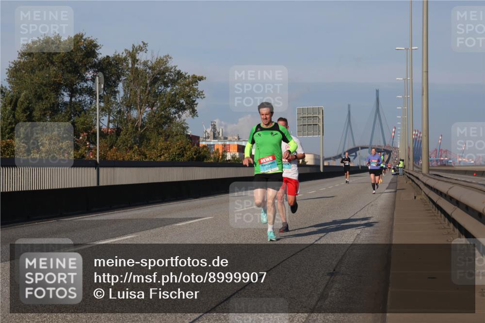 03.10.2025 - Köhlbrandbrückenlauf Luisa Fischer http://msf.ph/oto/8999907 03.10.2025 10:41:33 Position 3 2705 meine-sportfotos.de