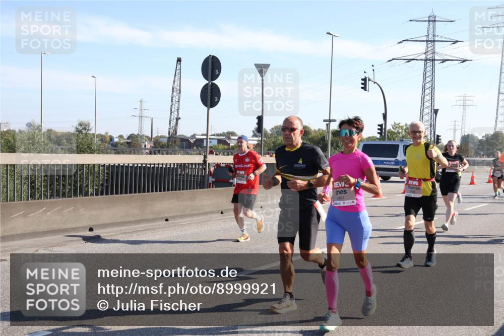 03.10.2025 - Köhlbrandbrückenlauf Julia Fischer http://msf.ph/oto/8999921 03.10.2025 12:13:59 Position 3 4061, 5799 meine-sportfotos.de
