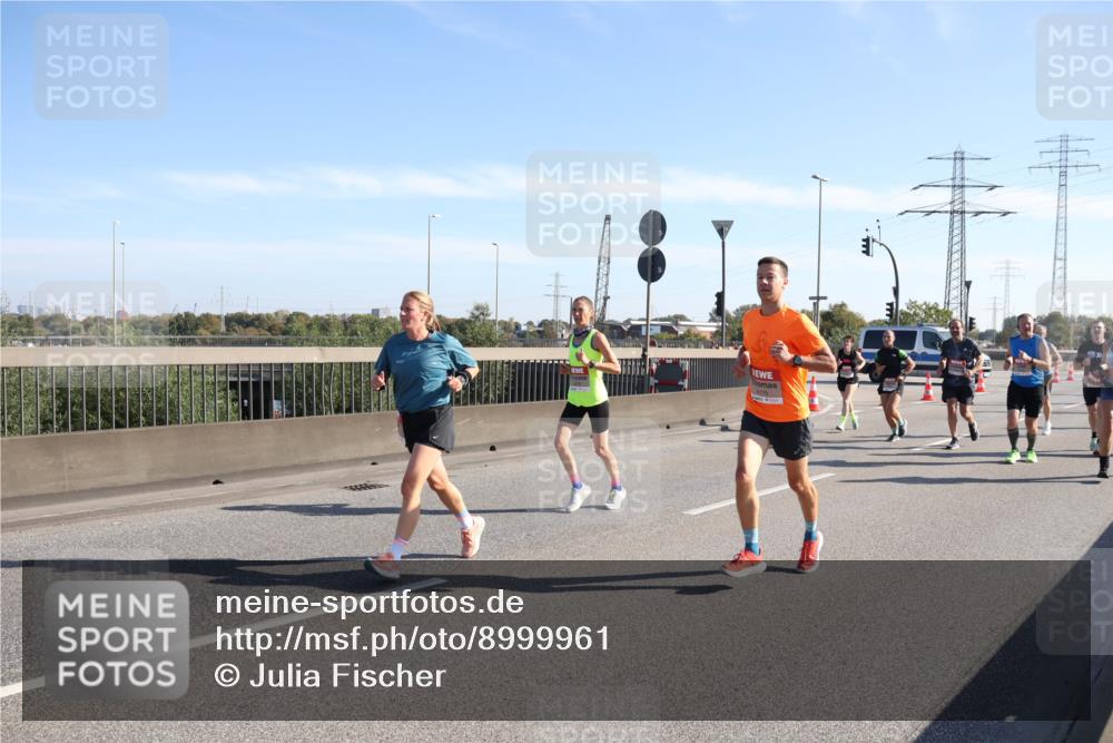 03.10.2025 - Köhlbrandbrückenlauf Julia Fischer http://msf.ph/oto/8999961 03.10.2025 12:14:03 Position 3 4119 meine-sportfotos.de