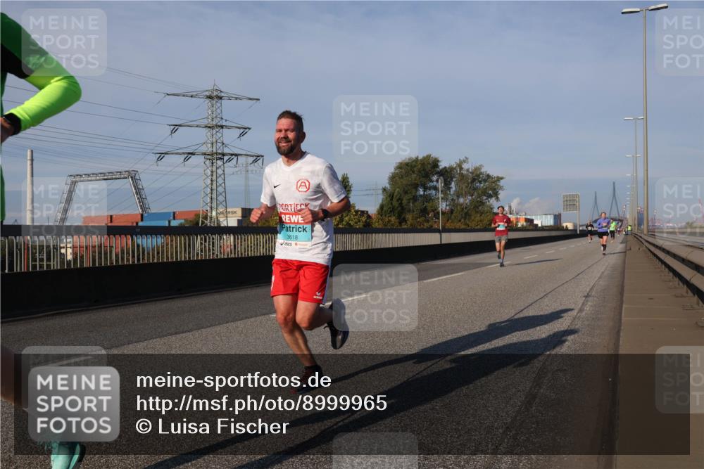 03.10.2025 - Köhlbrandbrückenlauf Luisa Fischer http://msf.ph/oto/8999965 03.10.2025 10:41:37 Position 3 3618 meine-sportfotos.de