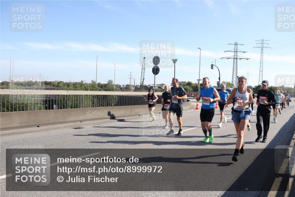 03.10.2025 - Köhlbrandbrückenlauf Julia Fischer http://msf.ph/oto/8999972 03.10.2025 12:14:05 Position 3  meine-sportfotos.de
