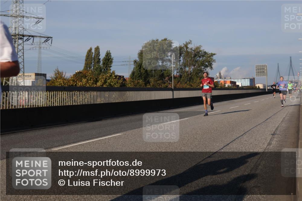 03.10.2025 - Köhlbrandbrückenlauf Luisa Fischer http://msf.ph/oto/8999973 03.10.2025 10:41:37 Position 3  meine-sportfotos.de