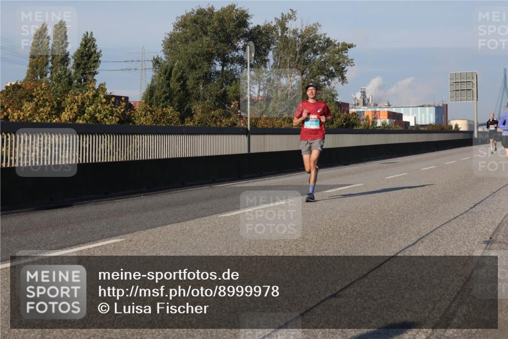 03.10.2025 - Köhlbrandbrückenlauf Luisa Fischer http://msf.ph/oto/8999978 03.10.2025 10:41:37 Position 3  meine-sportfotos.de